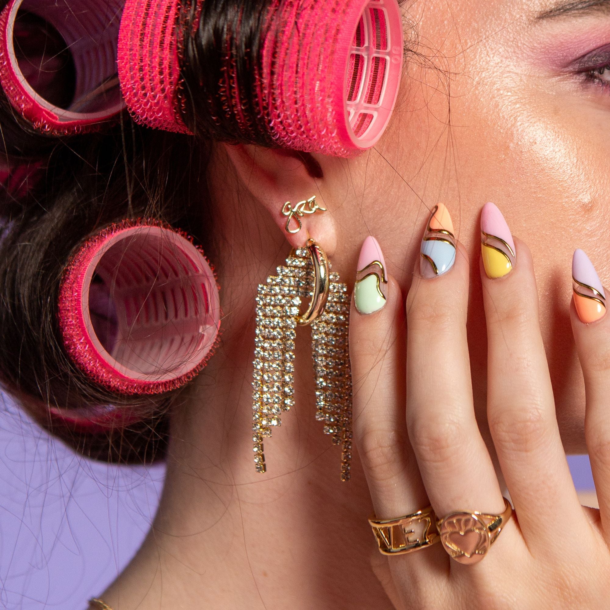 Model Wearing Grá Beag Gold Stud Earrings